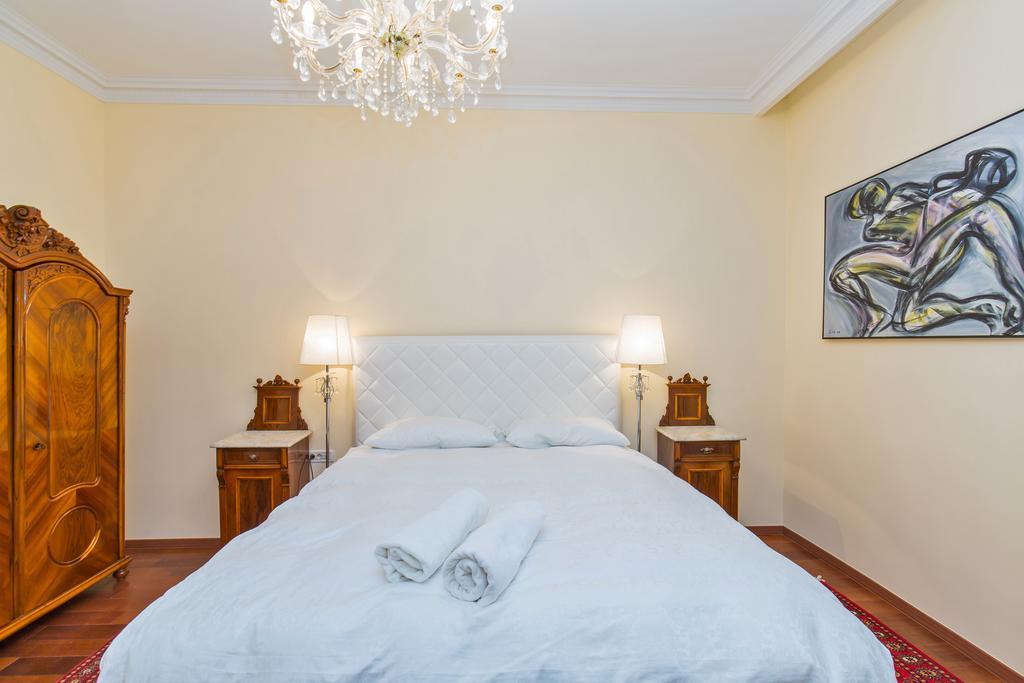 Luxury Seafront Apartment Banje Dubrovnik Eksteriør billede