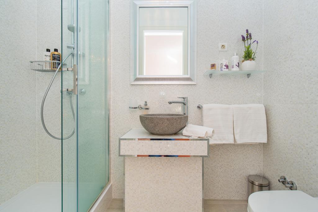 Luxury Seafront Apartment Banje Dubrovnik Eksteriør billede