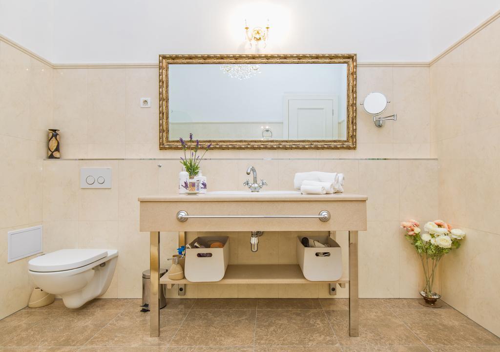 Luxury Seafront Apartment Banje Dubrovnik Eksteriør billede
